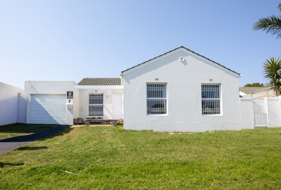 3 Bedroom Property for Sale in Sunningdale Western Cape
